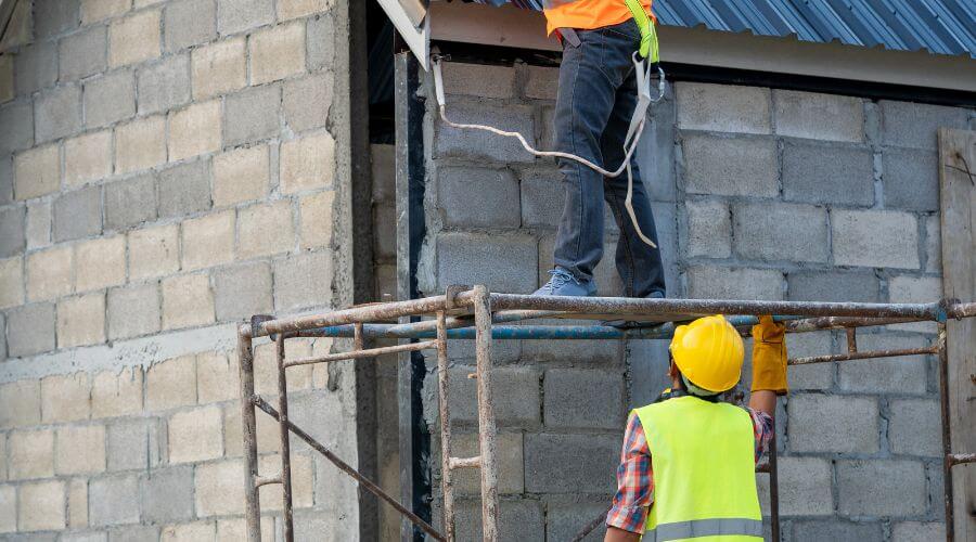 Professional New roof installation in Henry, IL